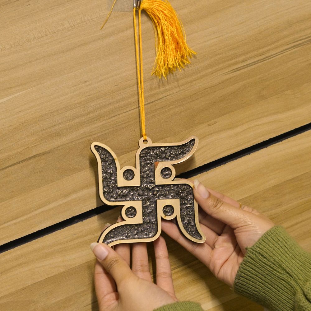 Auspicious Swastik Wall Hanging for Vaastu - Image 2