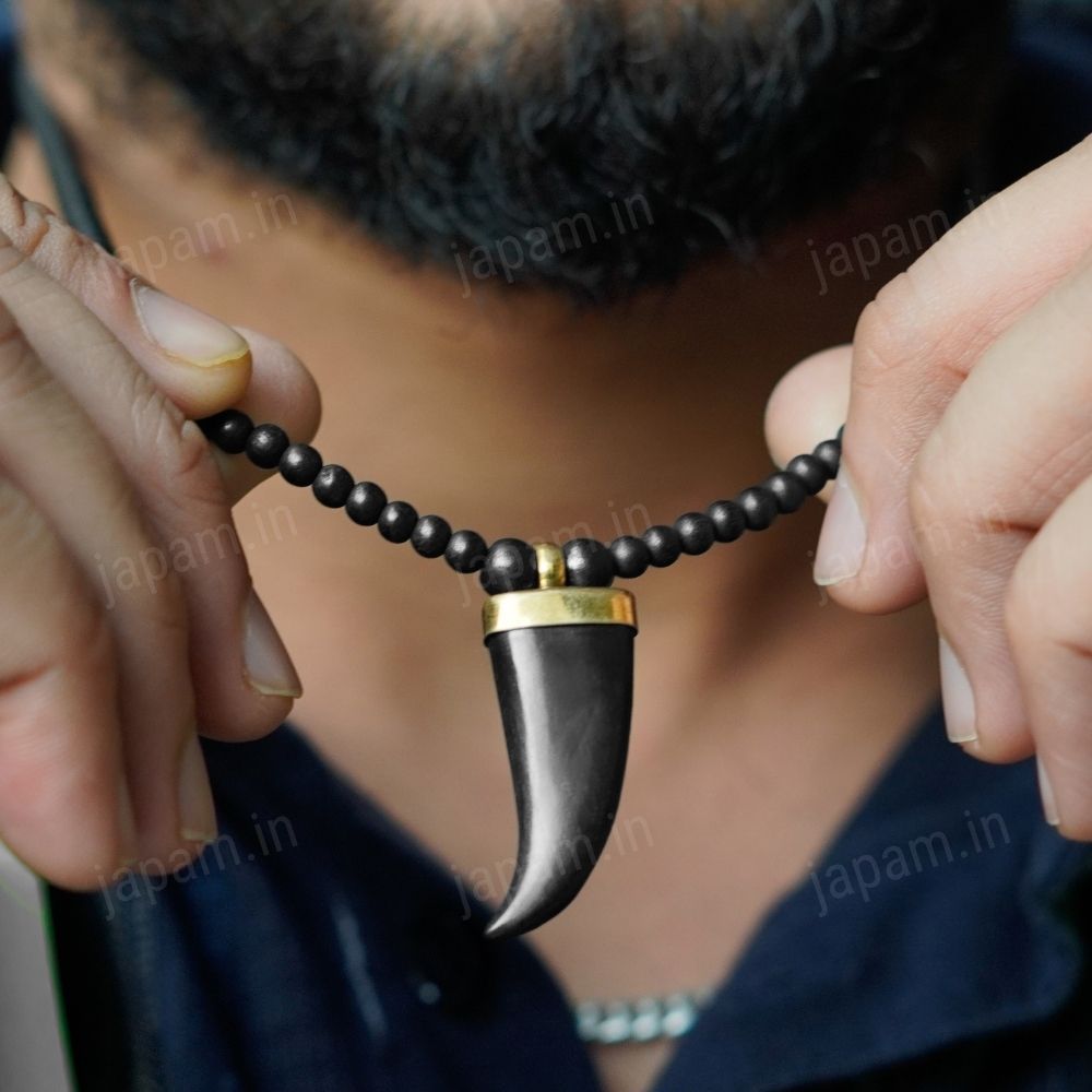 Single Teeth Karungali Necklace – Natural Ebony Wood - Image 2